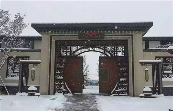 帶你領(lǐng)略別墅銅門之美，西安天卓銅門
